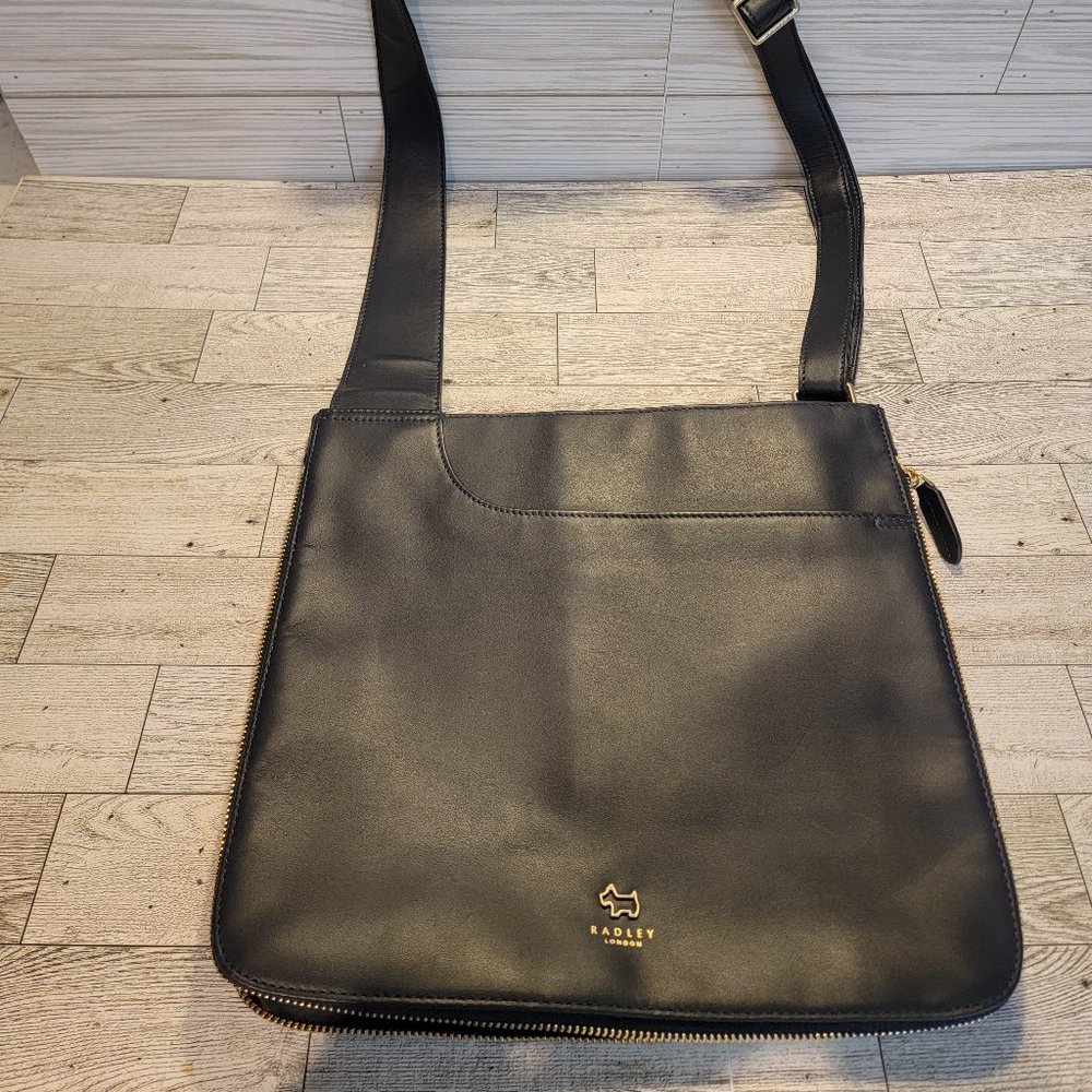 Radley London Navey Blue Pocket Bag Zip Leather Crossbody